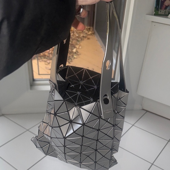 Like new Issey Miyake Silver Geometric Shoulder Bag..”Hot” - Picture 7 of 8